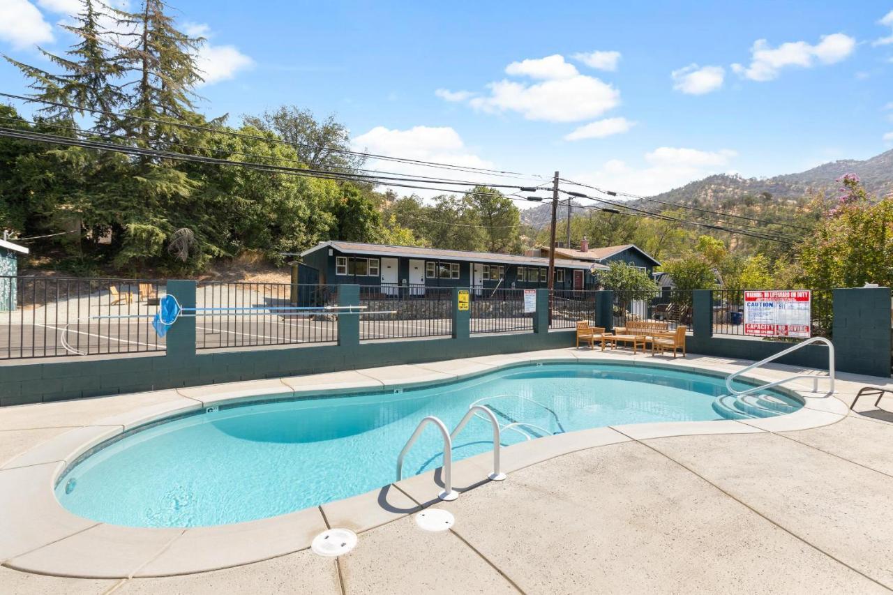 The Belle Sequoia Motel Rm9 Three Rivers Zewnętrze zdjęcie