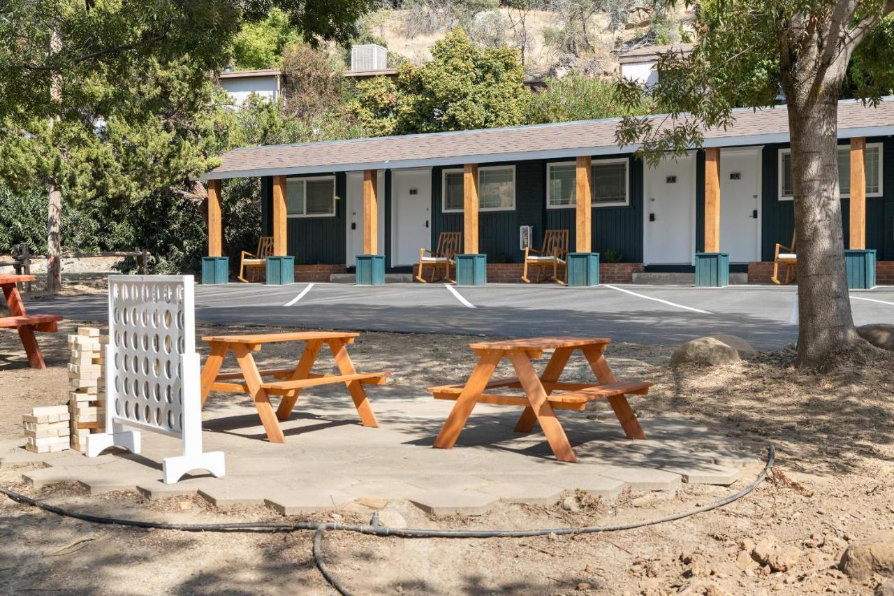 The Belle Sequoia Motel Rm9 Three Rivers Zewnętrze zdjęcie